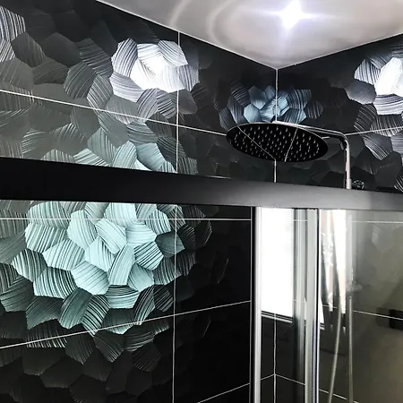 Apartment Mary's House